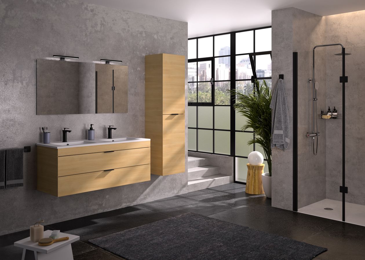 badkamer met bruine badkamerkasten, een spiegel een grote ruit en een zwarte douche